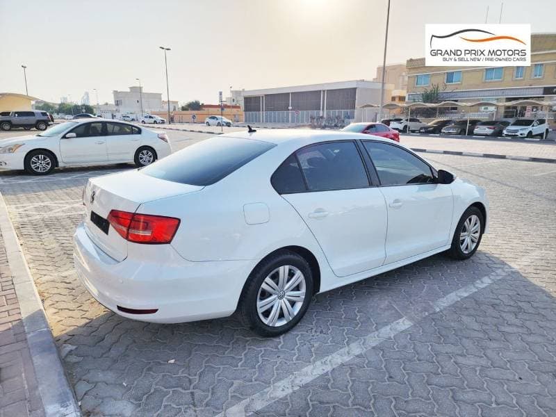 2015 Volkswagen Jetta TRENDLINE S thumbnail 6