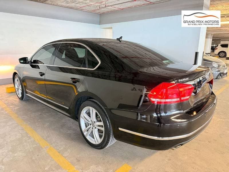 2012 Volkswagen Passat SEL thumbnail 7