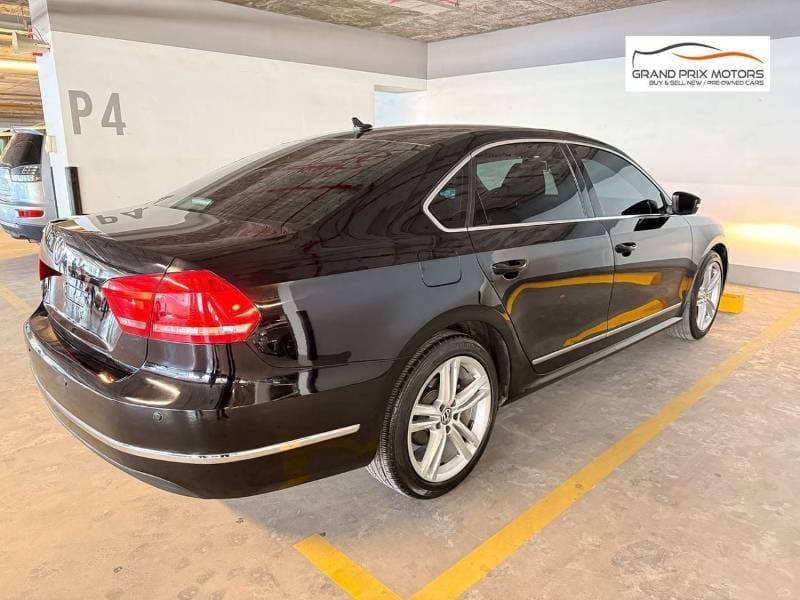 2012 Volkswagen Passat SEL thumbnail 6
