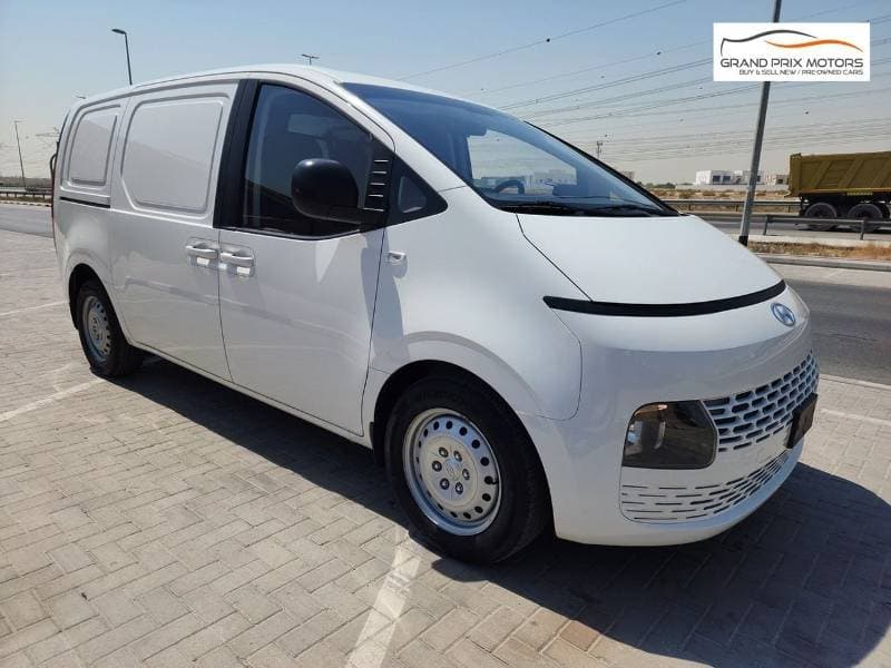 2023 Hyundai Staria STANDARD thumbnail 3