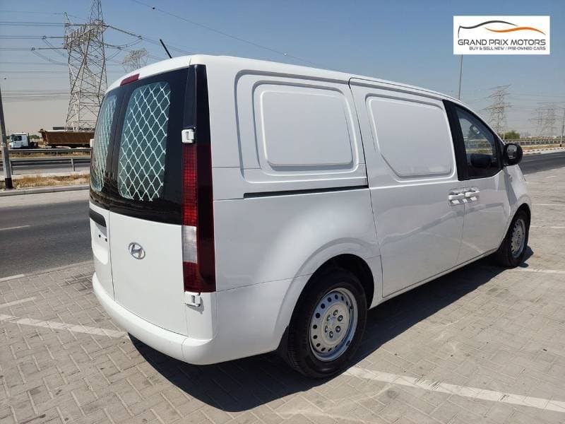2023 Hyundai Staria STANDARD thumbnail 8