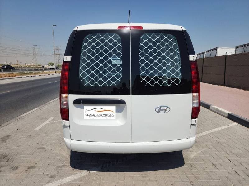 2023 Hyundai Staria STANDARD thumbnail 7
