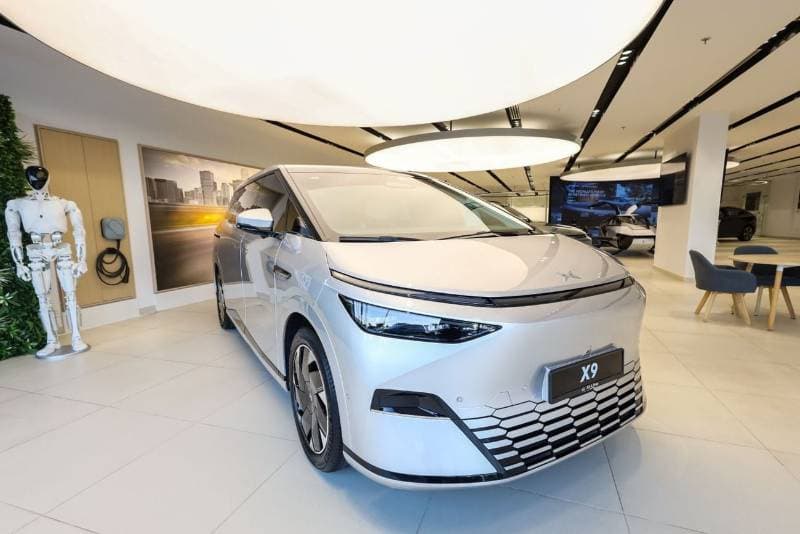 2025 Xpeng X9 LONG RANGE
