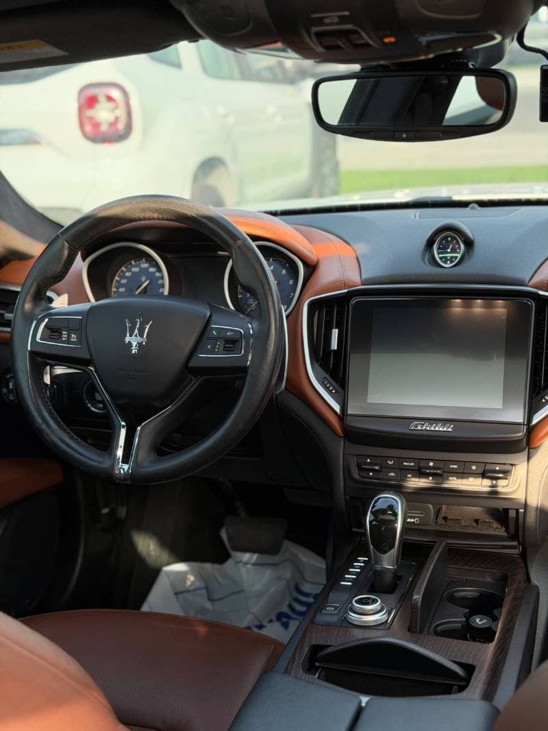 2018 Maserati Ghibli S Q4 GRANLUSSO thumbnail 6