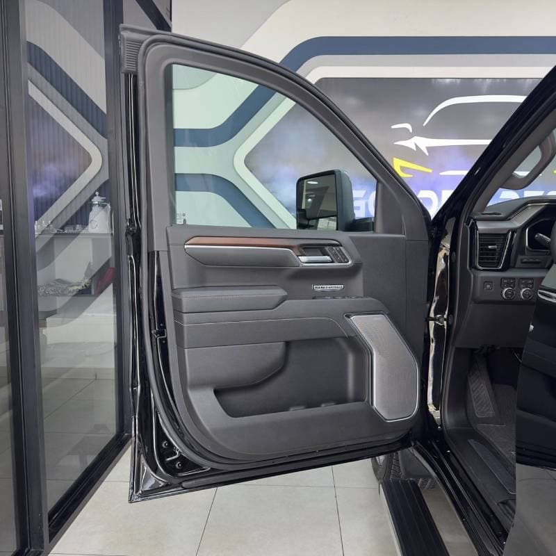 2026 GMC Sierra thumbnail 6