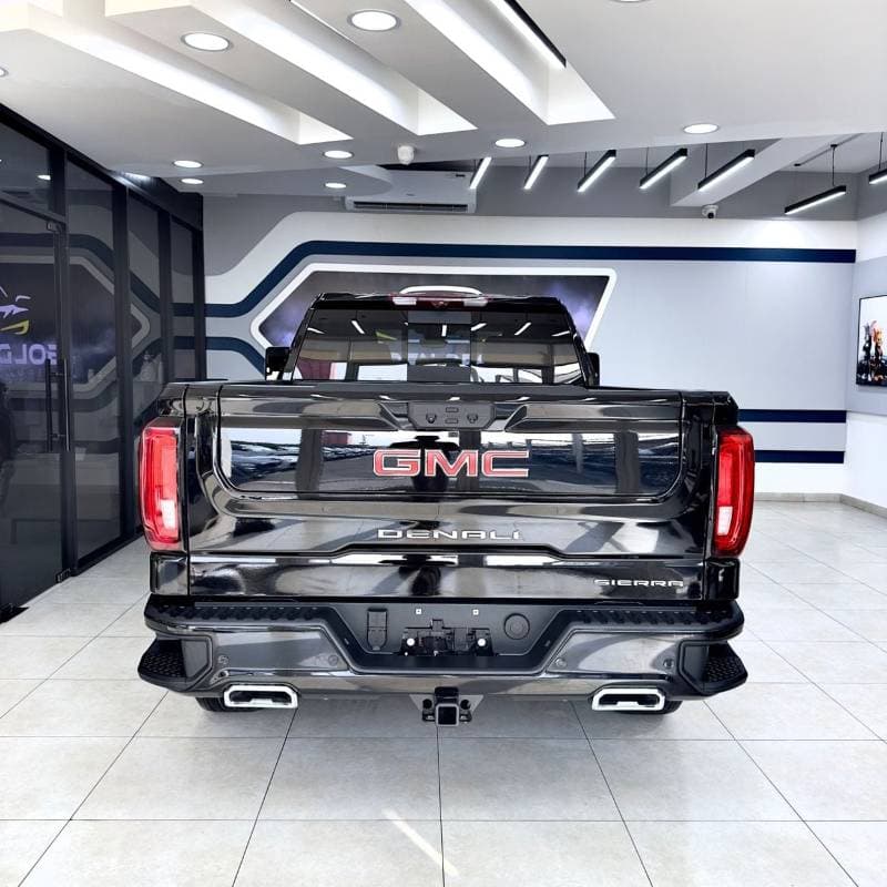 2026 GMC Sierra thumbnail 5