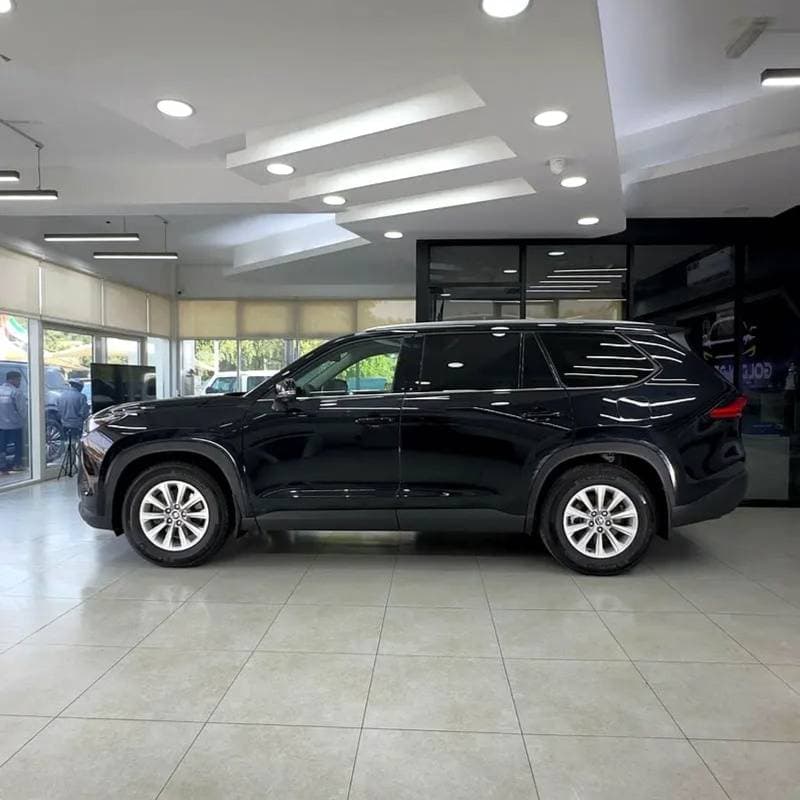 2024 Toyota Grand Highlander thumbnail 4