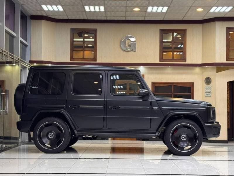 2025 Mercedes Benz G63 AMG STANDARD thumbnail 4