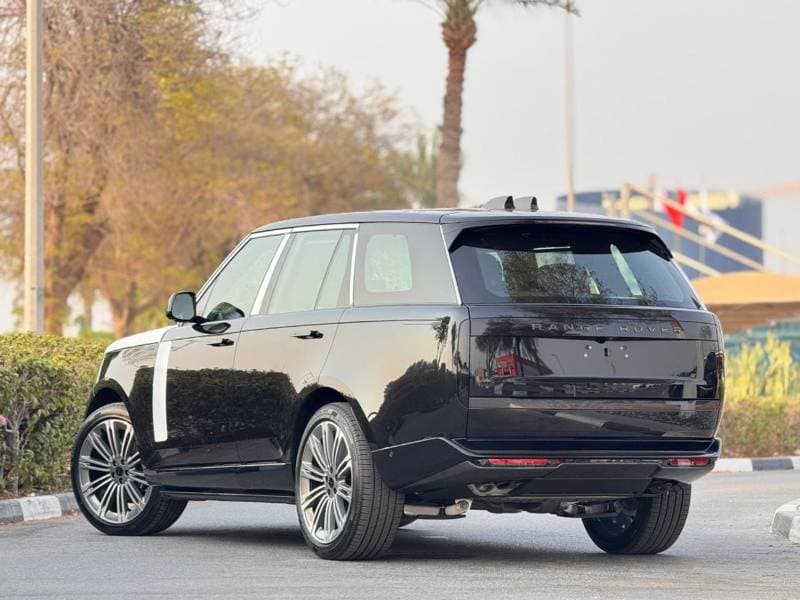 2026 Land Rover Range Rover AUTOBIOGRAPHY P530 thumbnail 6