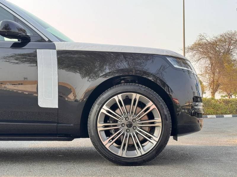 2026 Land Rover Range Rover AUTOBIOGRAPHY P530 thumbnail 5