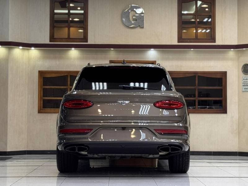 2023 Bentley Bentayga AZURE thumbnail 8