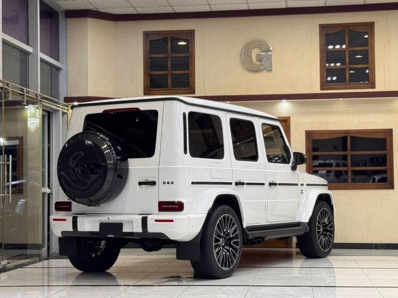 2025 Mercedes Benz G63 AMG STANDARD thumbnail 6