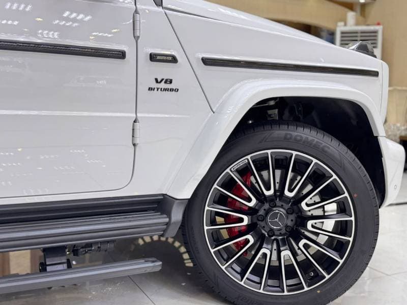 2025 Mercedes Benz G63 AMG STANDARD thumbnail 5