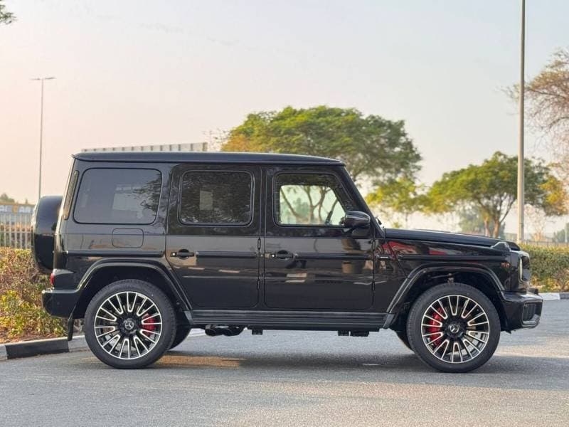 2025 Mercedes Benz G63 AMG STANDARD thumbnail 4