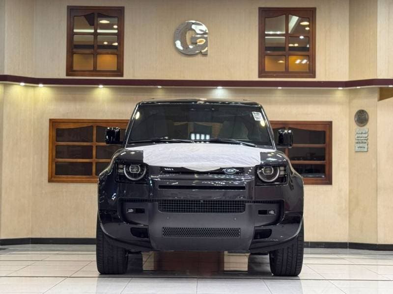 2026 Land Rover Defender 110 X DYNAMIC HSE P400 thumbnail 3