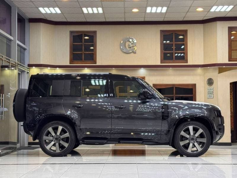 2026 Land Rover Defender 110 X DYNAMIC HSE P400 thumbnail 5