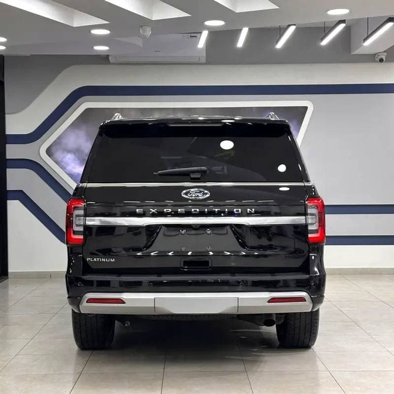2023 Ford Expedition PLATINUM thumbnail 5