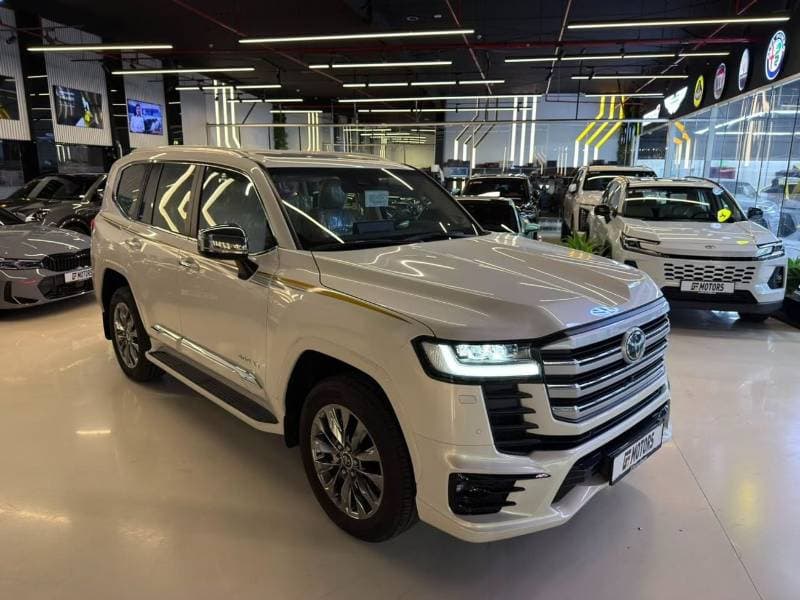 2026 Toyota Land Cruiser VXR thumbnail 5