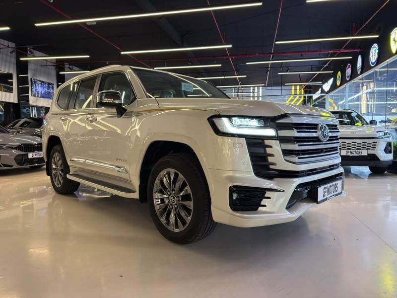 2026 Toyota Land Cruiser VXR thumbnail 6