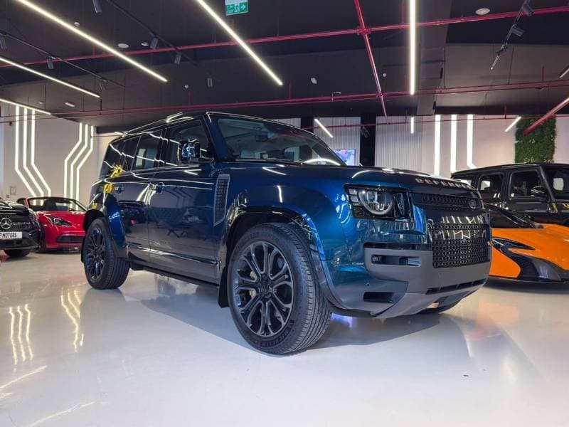 2026 Land Rover Defender 110 OCTA EDITION ONE P635 thumbnail 2