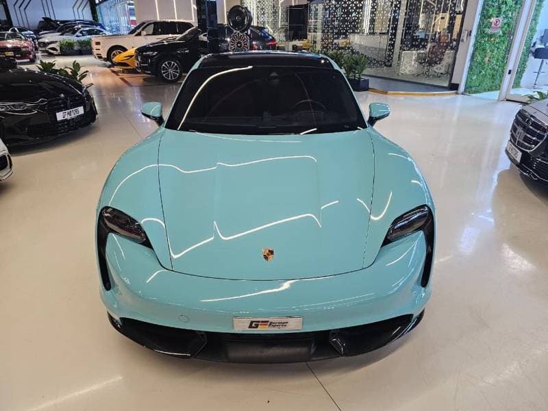 2021 Porsche Taycan TURBO S thumbnail 3