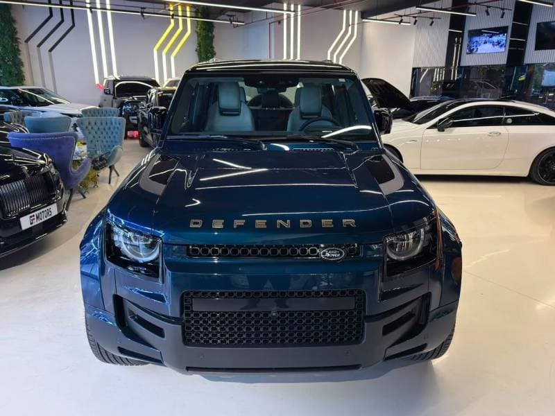 2026 Land Rover Defender 110 OCTA EDITION ONE P635 thumbnail 3