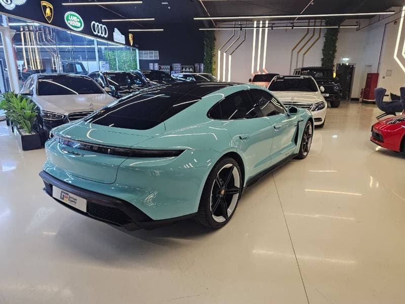 2021 Porsche Taycan TURBO S thumbnail 5