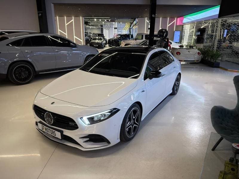 2023 Mercedes Benz A35 AMG 4MATIC thumbnail 5