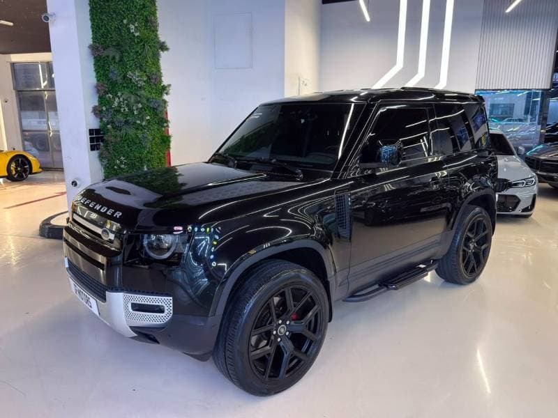 2023 Land Rover Defender 90 SE P300