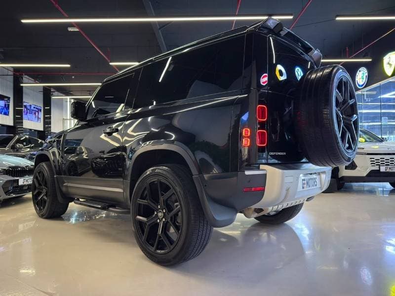 2023 Land Rover Defender 90 SE P300 thumbnail 7