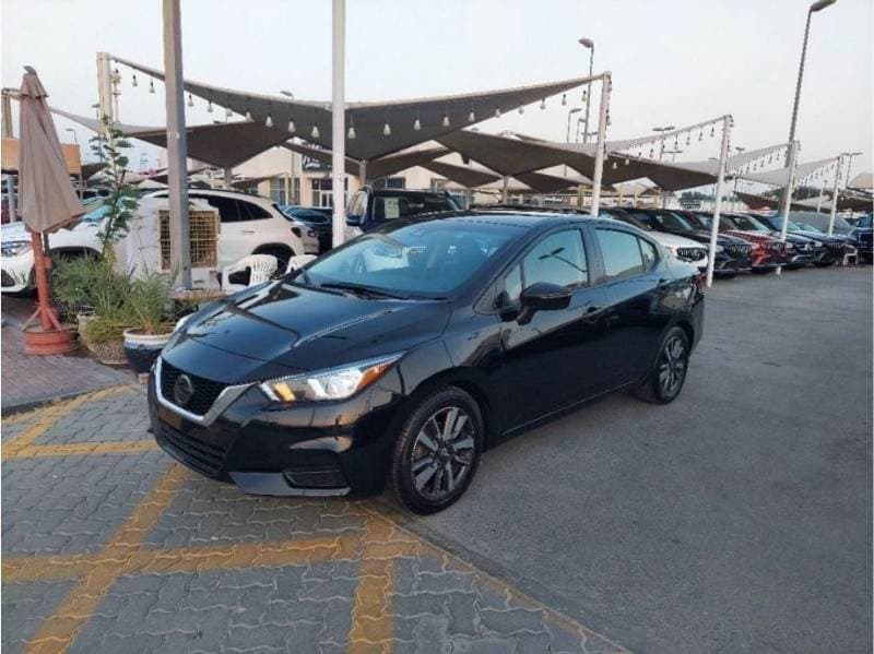2021 Nissan Versa SR thumbnail 2