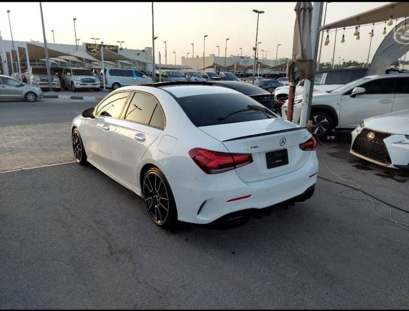 2021 Mercedes Benz A35 AMG 4MATIC thumbnail 4