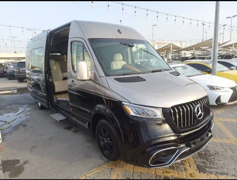 2018 Mercedes Benz Sprinter 519 CDI thumbnail 3