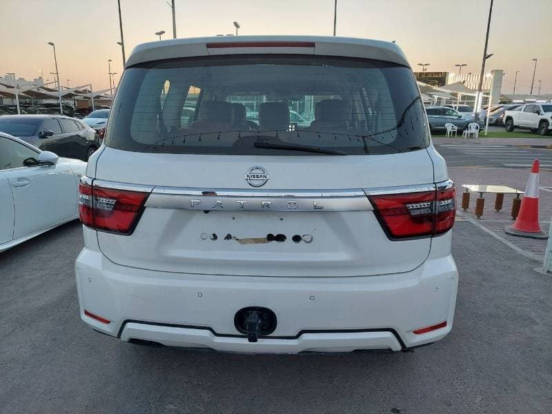 2020 Nissan Patrol SE PLATINUM CITY + thumbnail 5