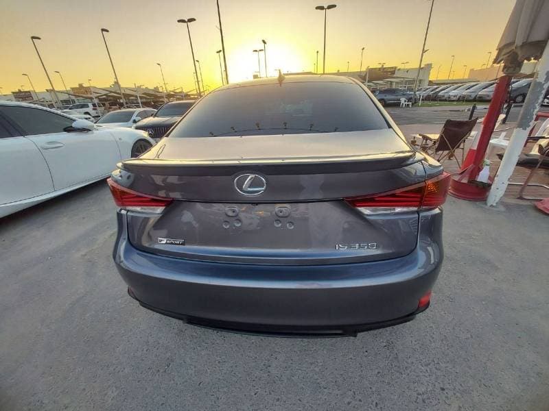 2017 Lexus IS350 F SPORT PLATINUM thumbnail 4