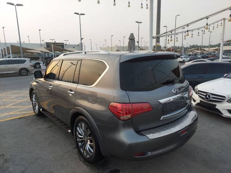 2017 Infiniti QX80 LUXURY thumbnail 4