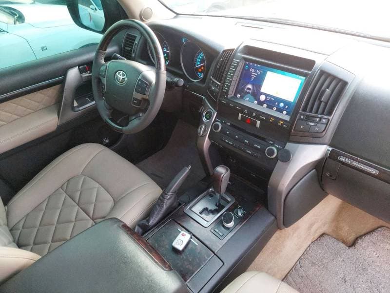 2011 Toyota Land Cruiser VXR TOP thumbnail 8