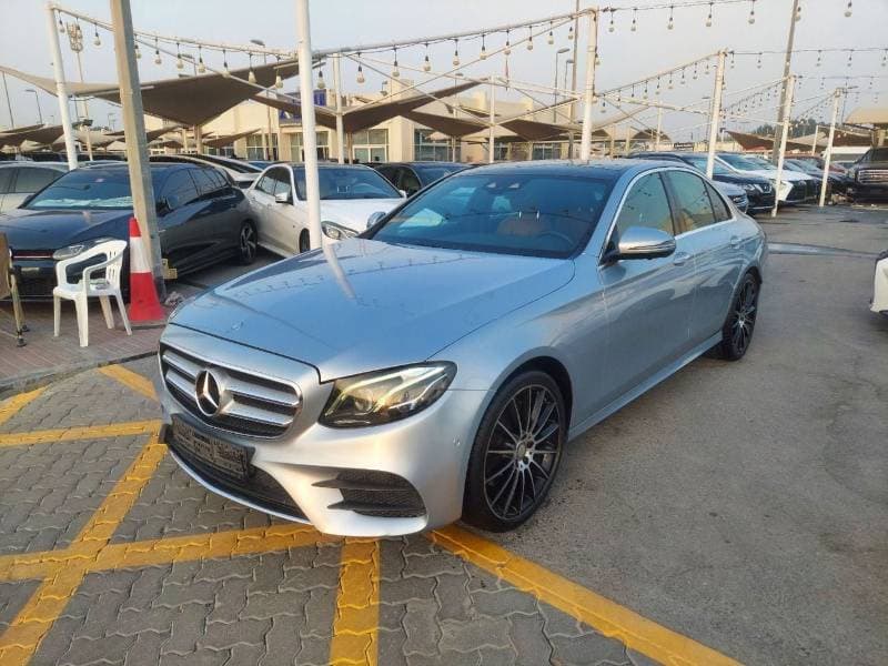 2017 Mercedes Benz E200 STANDARD thumbnail 2