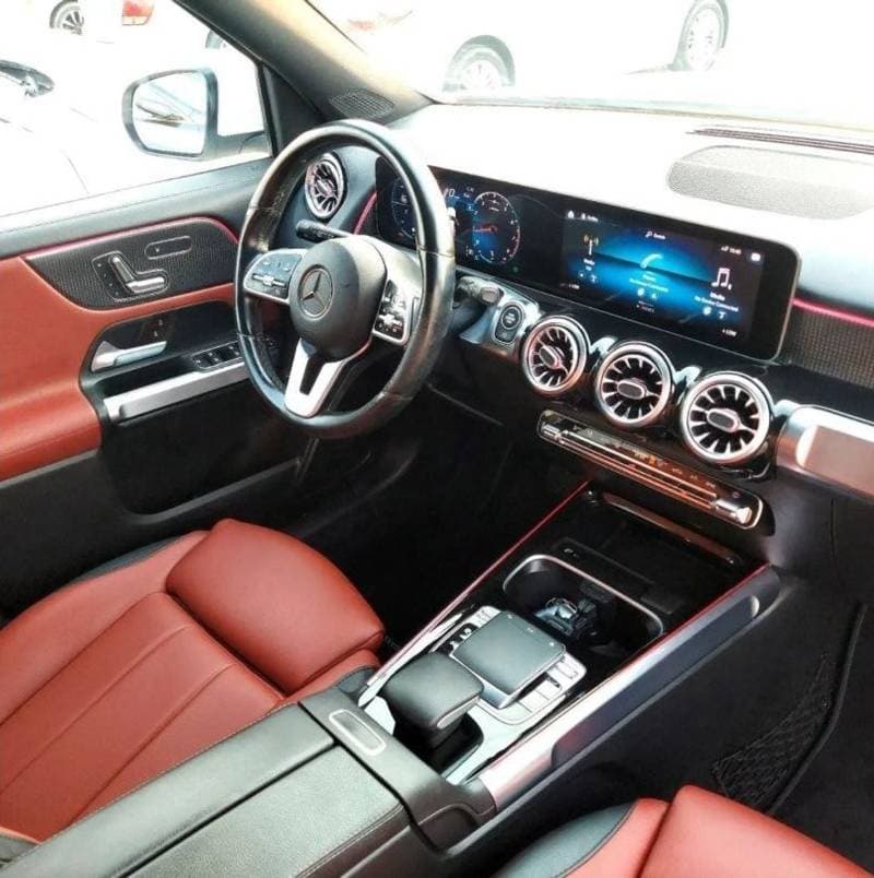2020 Mercedes Benz GLB250 4MATIC thumbnail 5