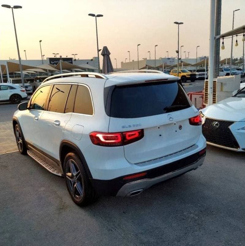 2020 Mercedes Benz GLB250 4MATIC thumbnail 4