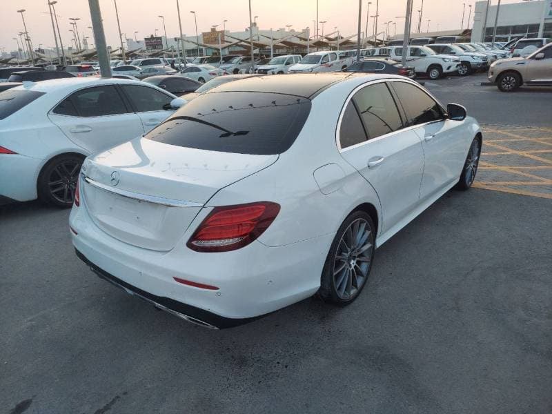 2018 Mercedes Benz E300 AVANTGARDE SPORT thumbnail 4
