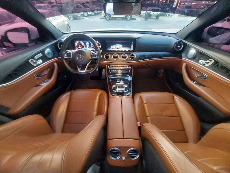 2018 Mercedes Benz E300 AVANTGARDE SPORT thumbnail 7