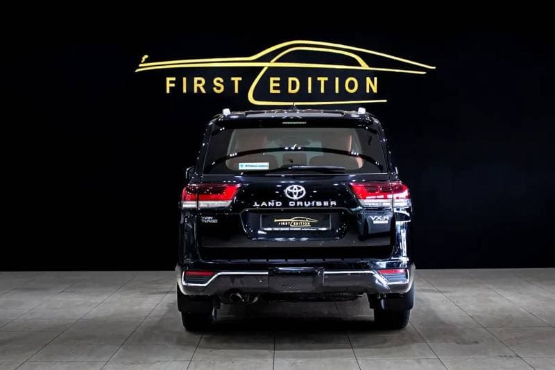 2023 Toyota Land Cruiser VXR thumbnail 6