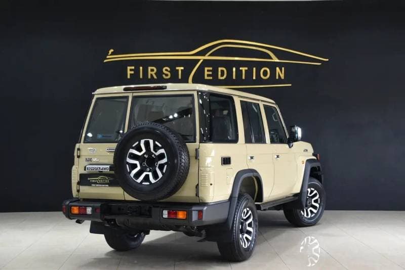 2026 Toyota Land Cruiser 70 LC79 LX thumbnail 3