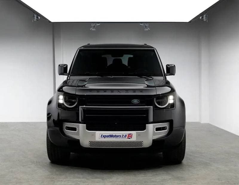2023 Land Rover Defender thumbnail 5