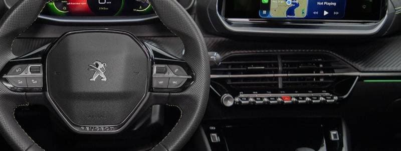 2023 Peugeot 2008 GT thumbnail 7