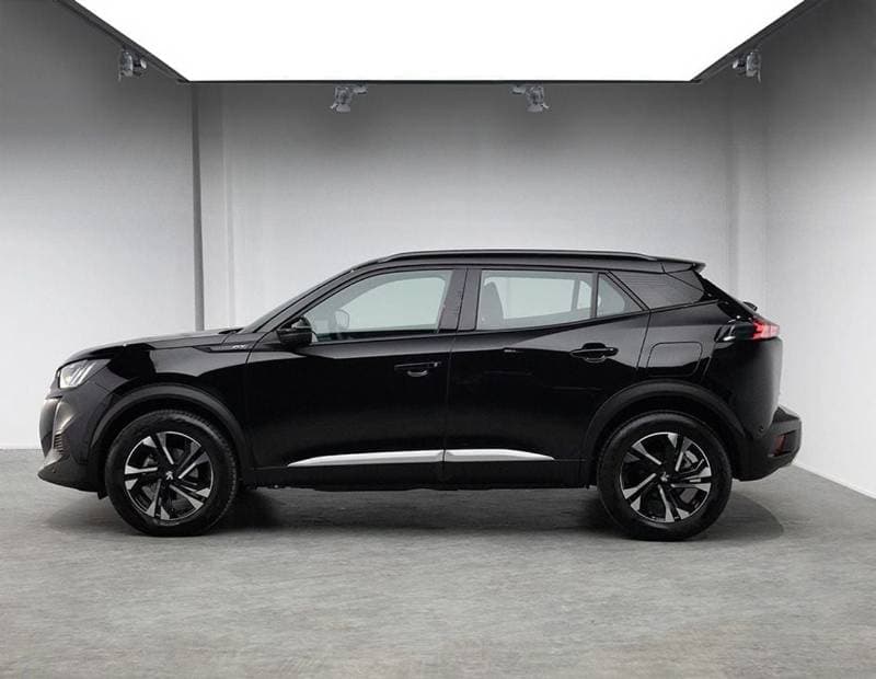 2023 Peugeot 2008 GT thumbnail 2