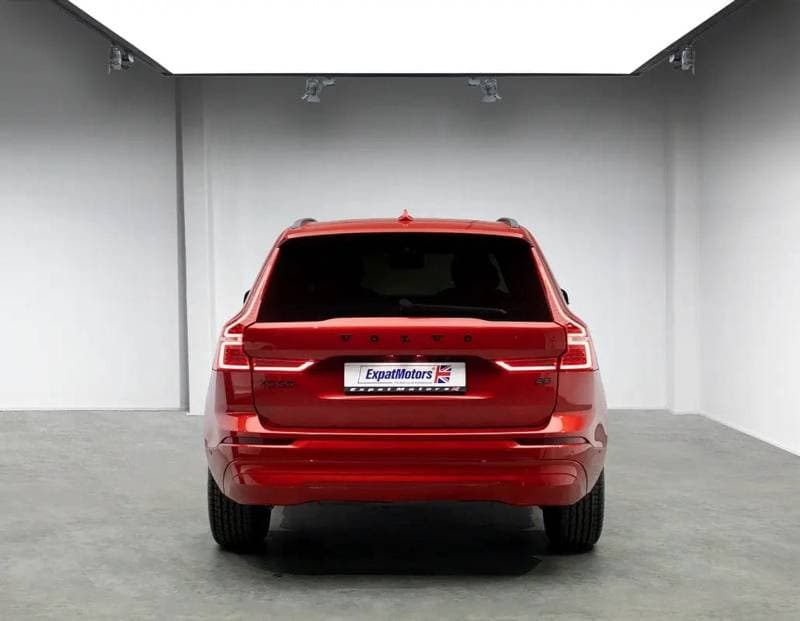 2022 Volvo XC60 MOMENTUM thumbnail 5