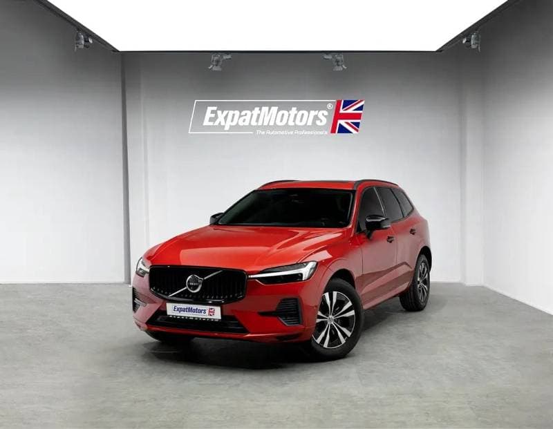2022 Volvo XC60 MOMENTUM