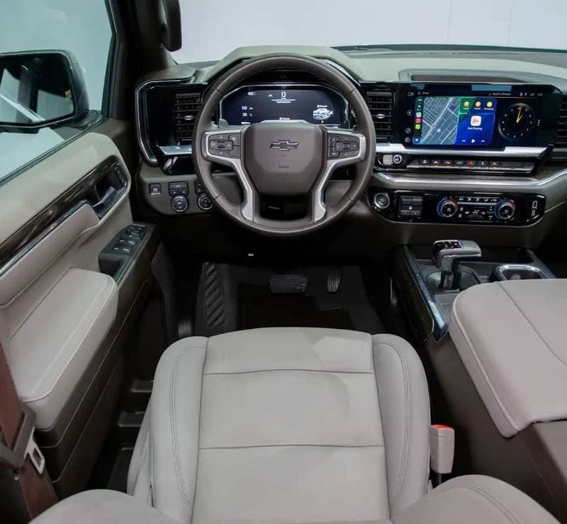 2024 Chevrolet Silverado 1500 RST thumbnail 4